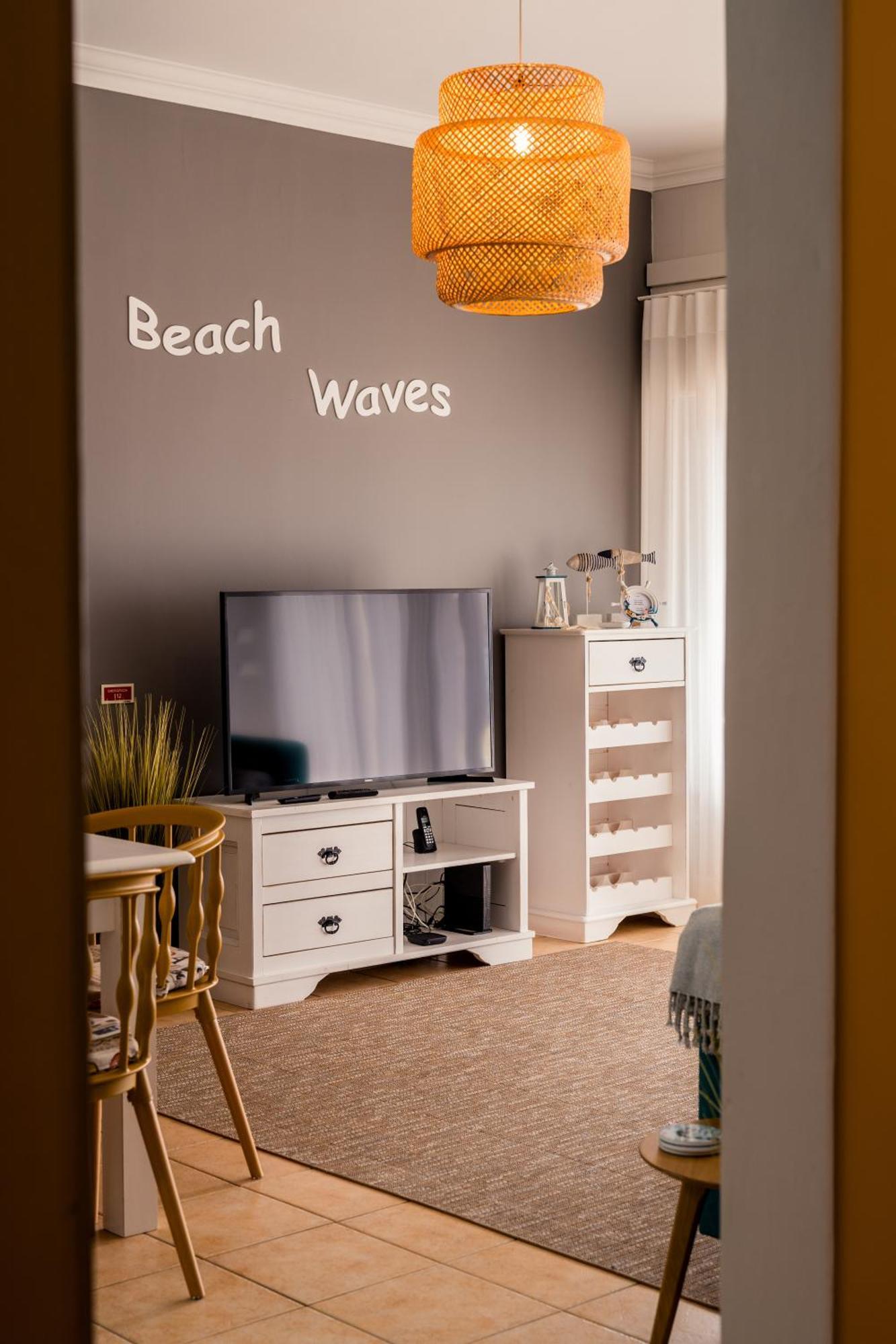Beach Waves Ponta Delgada المظهر الخارجي الصورة
